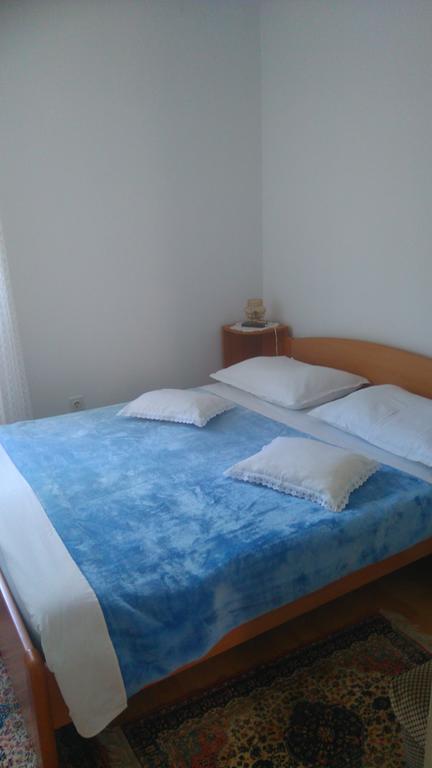 Apartment Basic Petrcane Exterior foto
